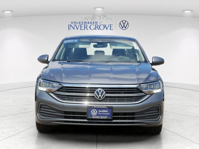 Certified 2022 Volkswagen Jetta SE FWD image 2