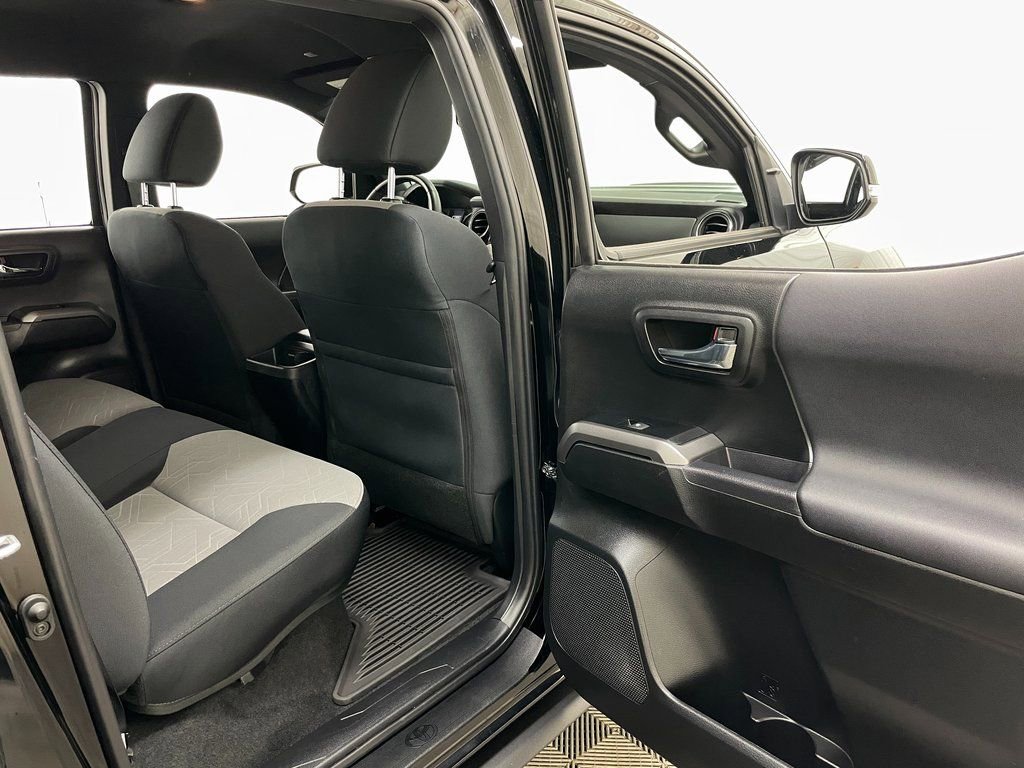 Used 2023 Toyota Tacoma TRD Sport AWD/4WD image 39