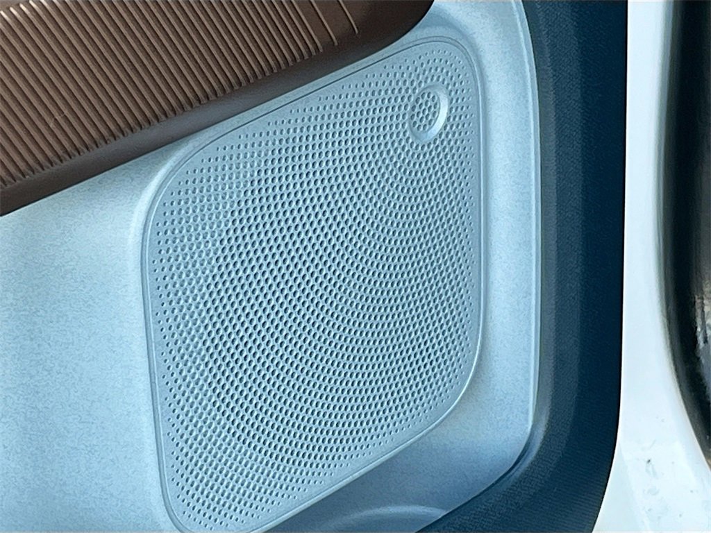 Used 2023 Ford Maverick Lariat image 18