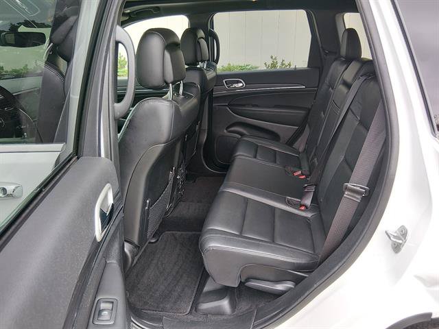 Used 2022 Jeep Grand Cherokee Limited AWD/4WD image 12