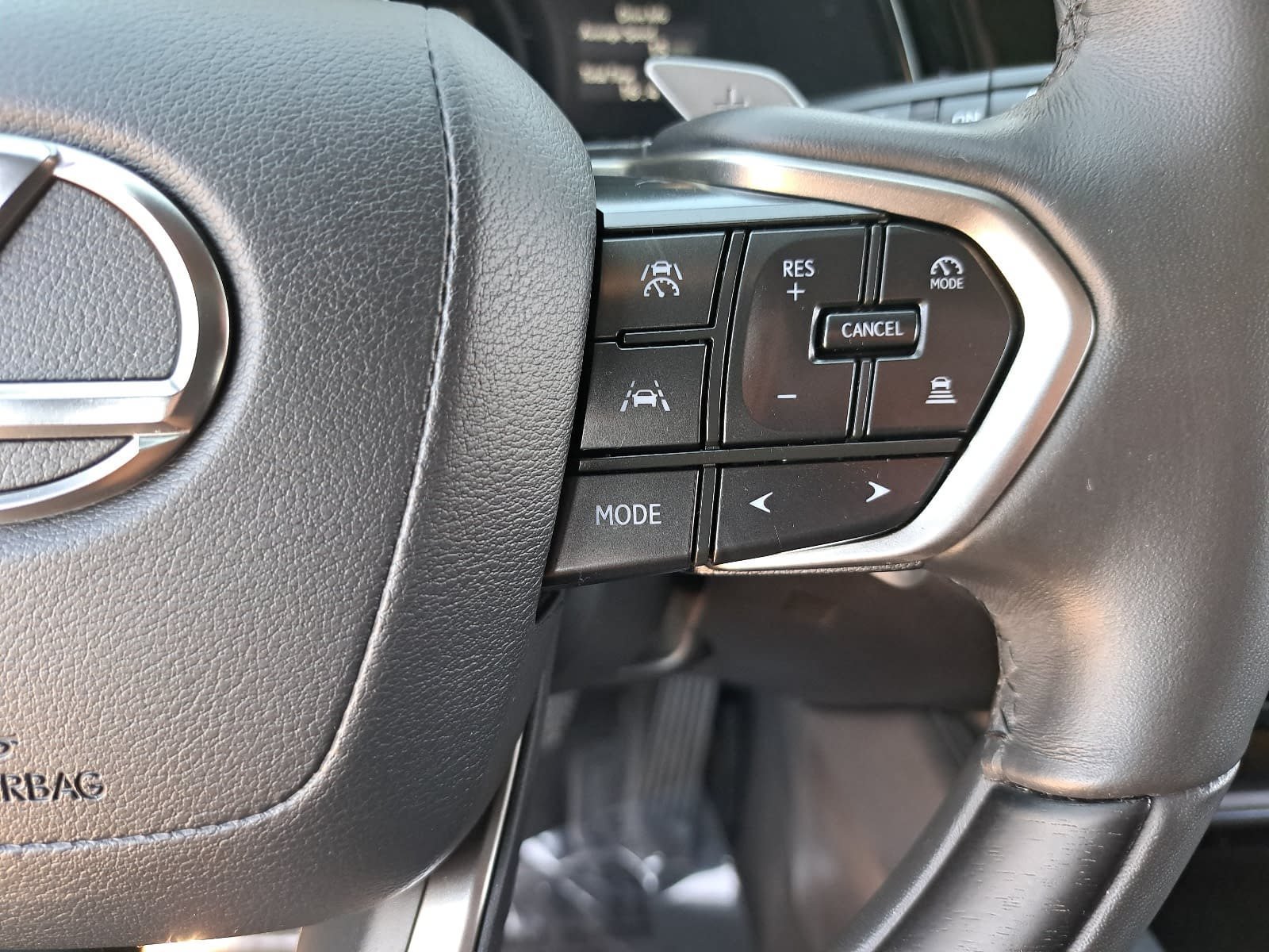 Used 2025 Lexus RX 350h w/ Convenience Package AWD/4WD image 20