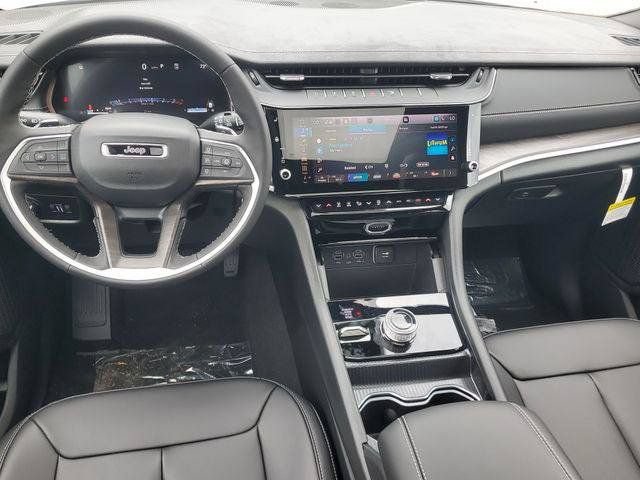 New 2026 Jeep Grand Cherokee L Limited w/ Limited Altitude Package AWD/4WD image 14
