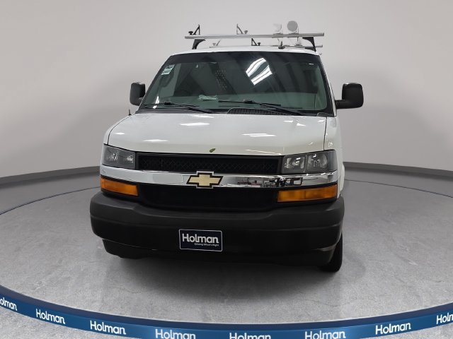 Used 2020 Chevrolet Express 2500 w/ Driver Convenience Package RWD image 3