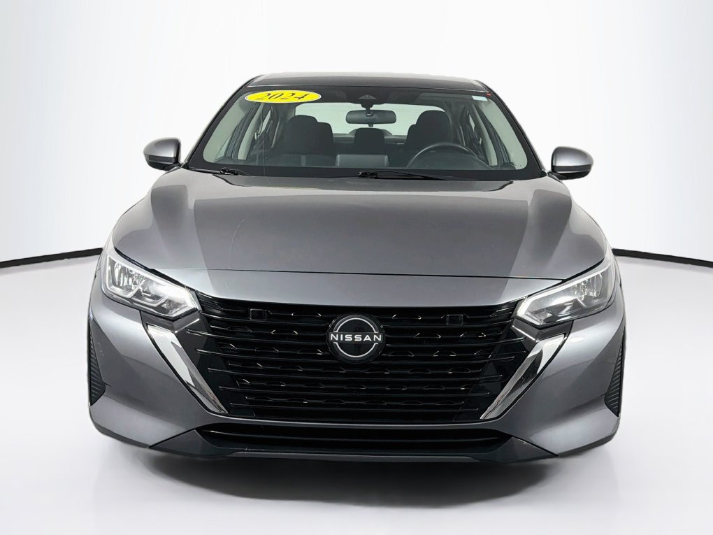 Used 2024 Nissan Sentra SV FWD image 2