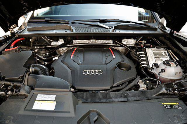 Certified 2024 Audi SQ5 Premium AWD/4WD image 29