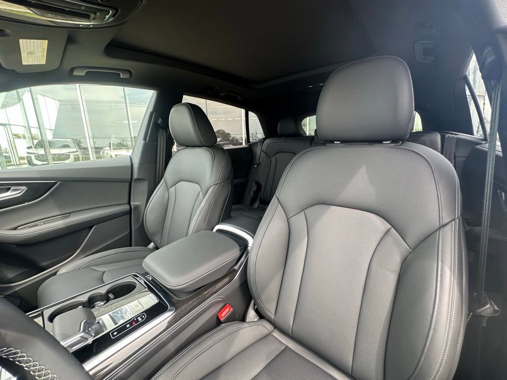 New 2026 Audi Q8 Prestige image 8