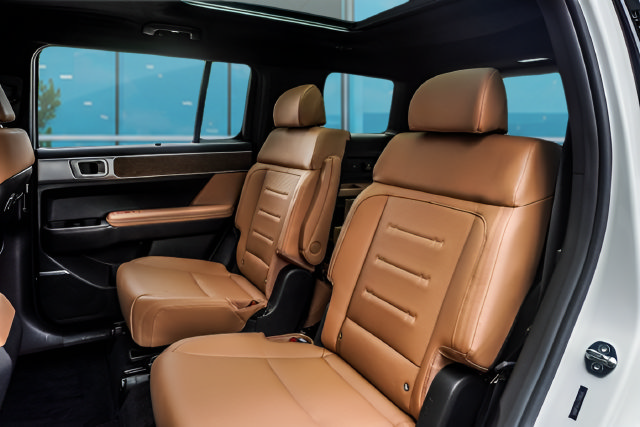 New 2026 Hyundai Santa Fe Limited FWD image 47