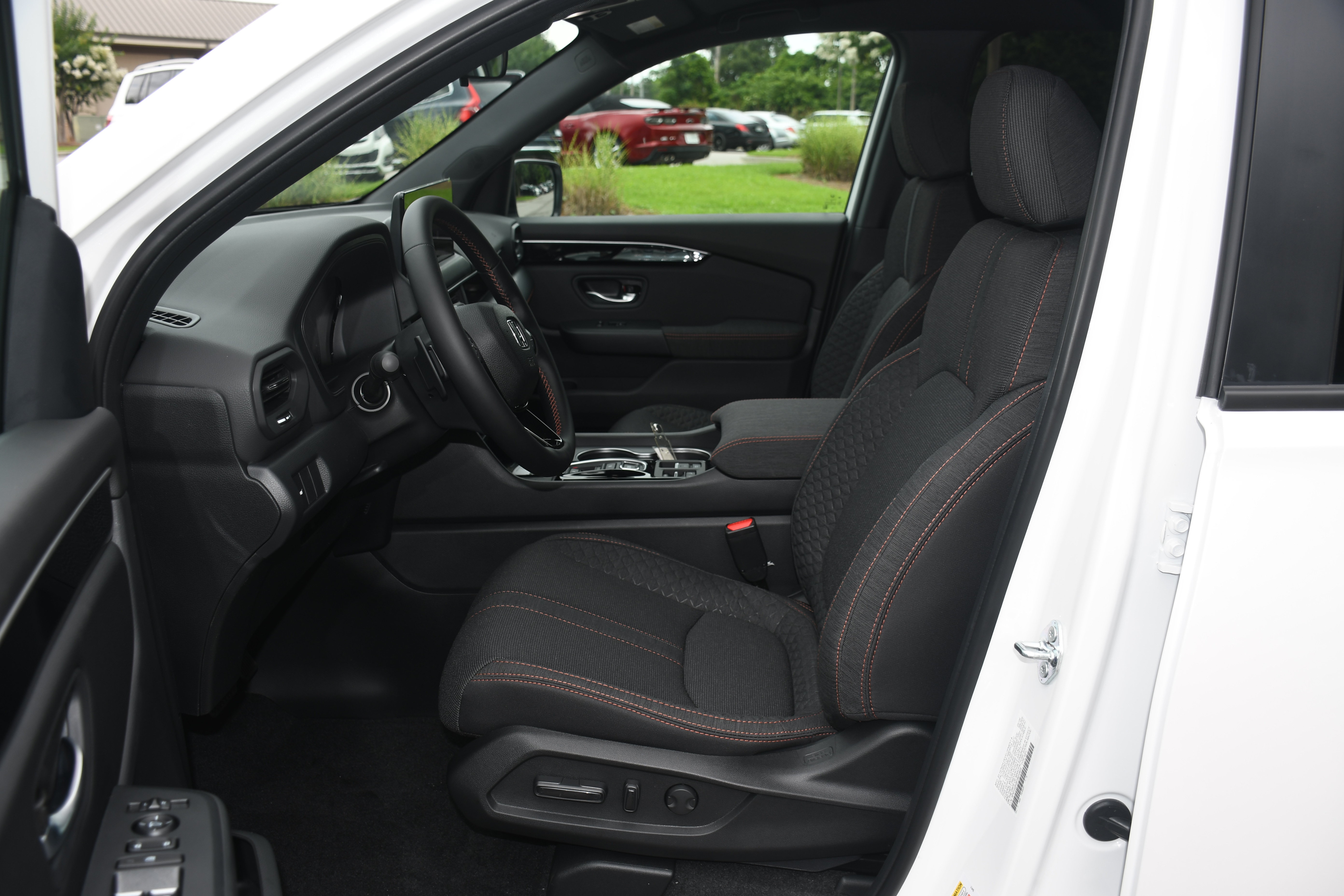 New 2026 Honda Pilot Sport image 3