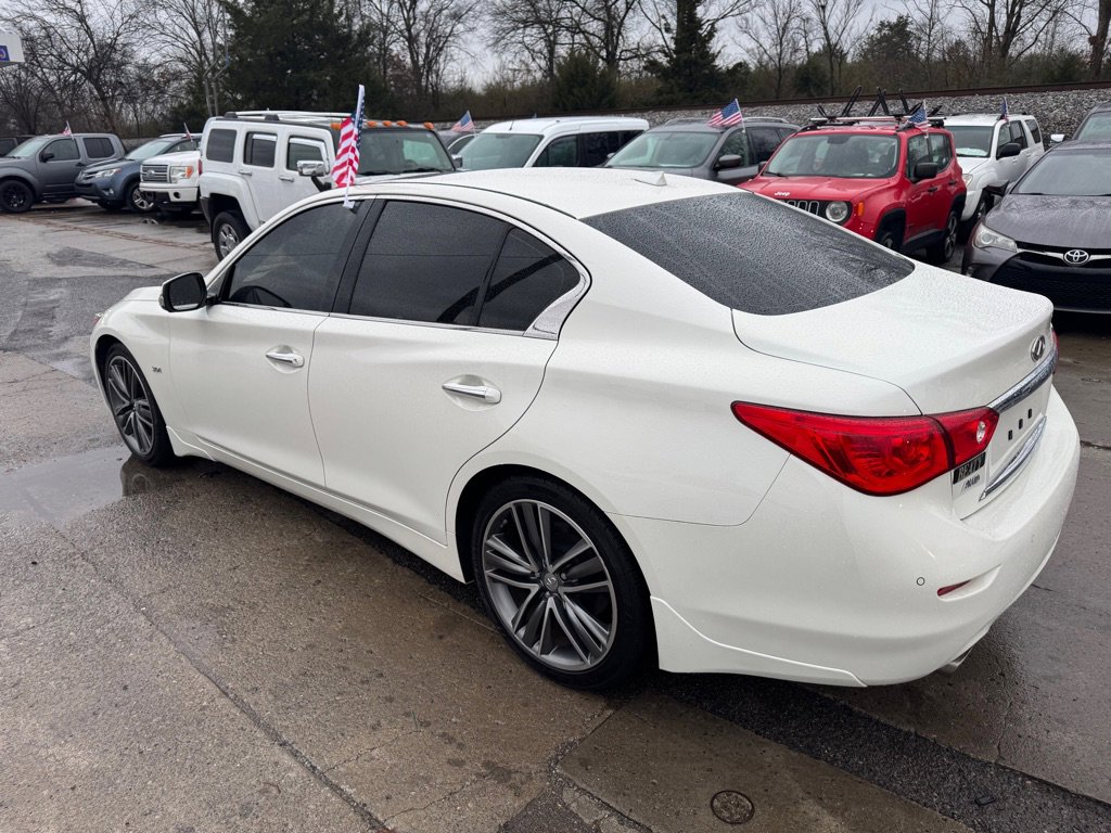 Used 2016 INFINITI Q50 3.0t Premium w/ Driver Assistance Package image 7