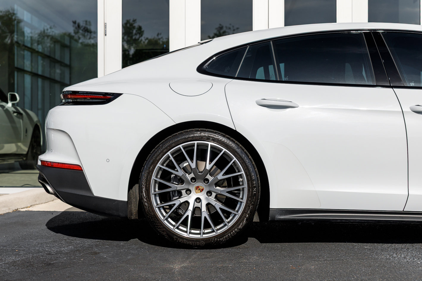 Used 2024 Porsche Panamera 4 image 15