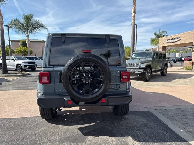 Used 2025 Jeep Wrangler Unlimited Sahara w/ Safety Group image 9