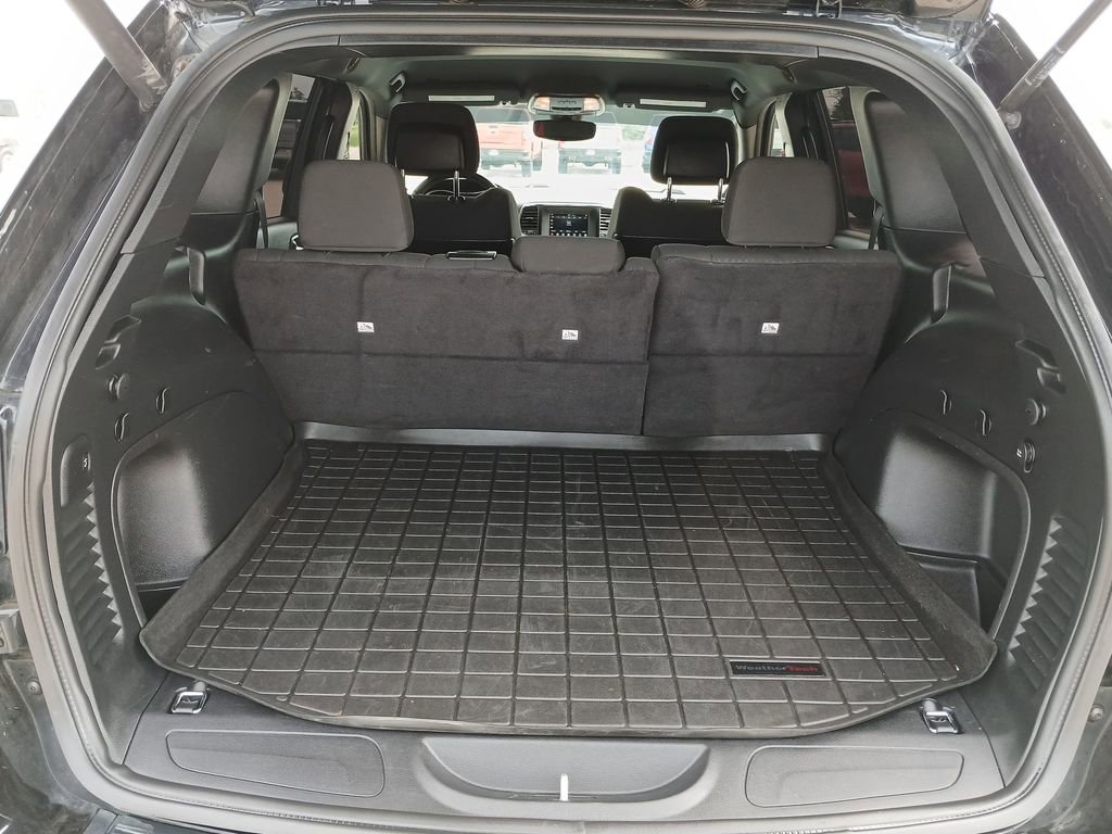 Used 2021 Jeep Grand Cherokee Freedom Edition RWD image 27