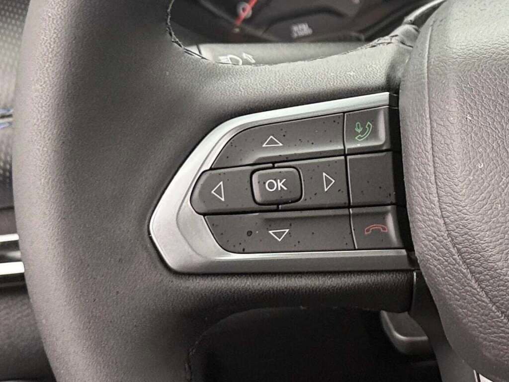 New 2026 Jeep Compass Latitude image 35