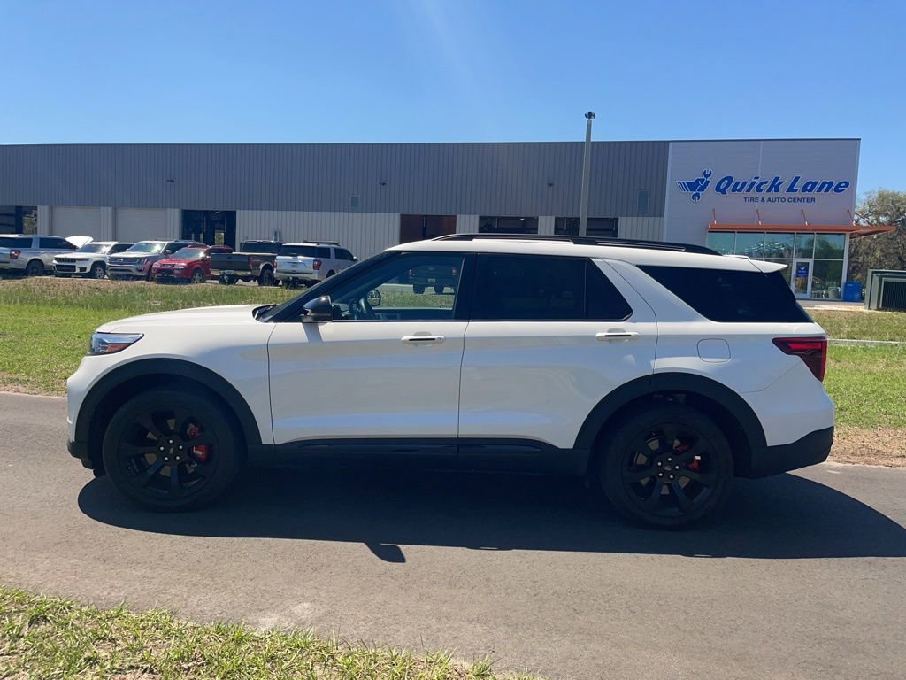 Certified 2023 Ford Explorer ST w/ Equipment Group 401A AWD/4WD image 5