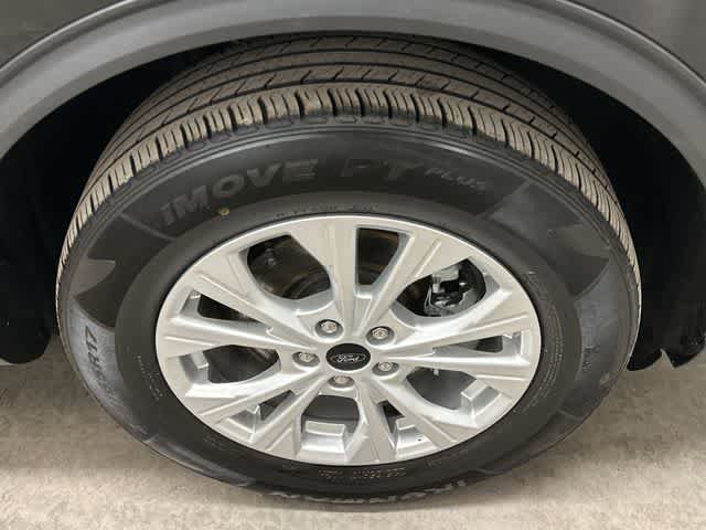 Used 2025 Ford Escape Active AWD/4WD image 5