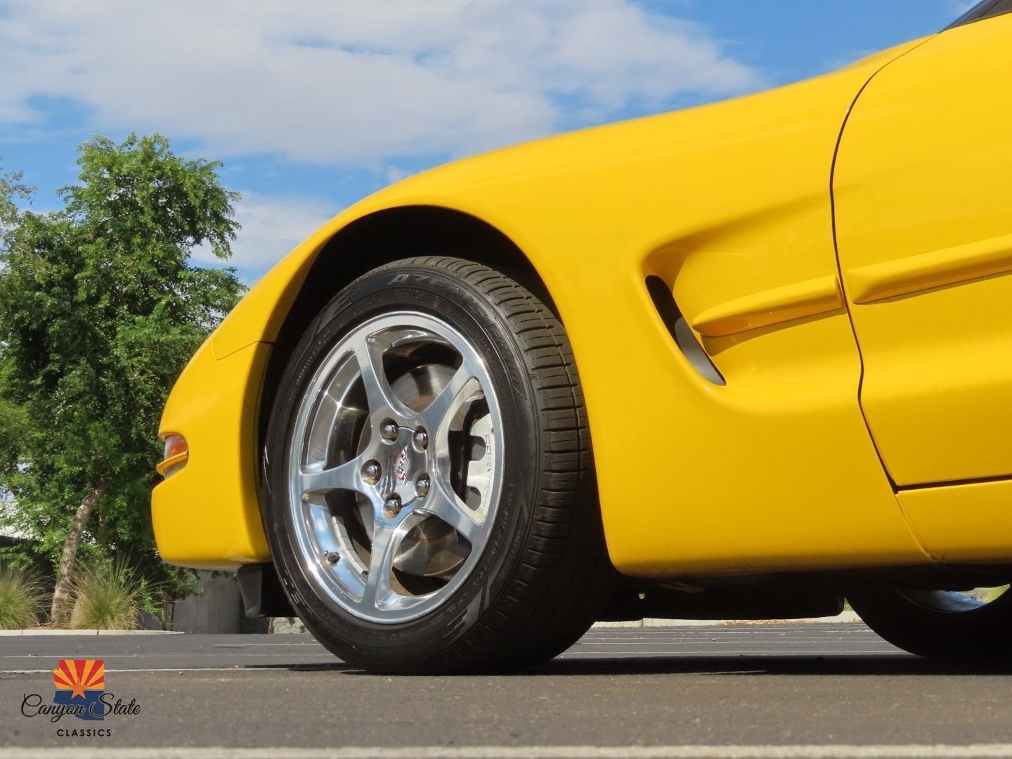 Used 2002 Chevrolet Corvette Convertible w/ Preferred Equipment Group2 image 28