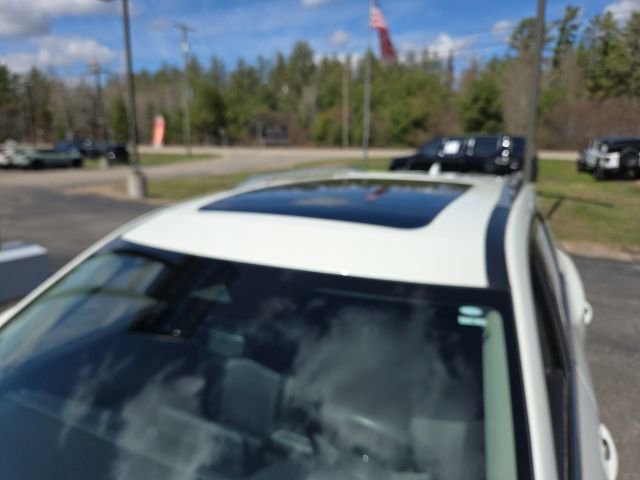 Used 2023 Nissan Pathfinder SL image 42