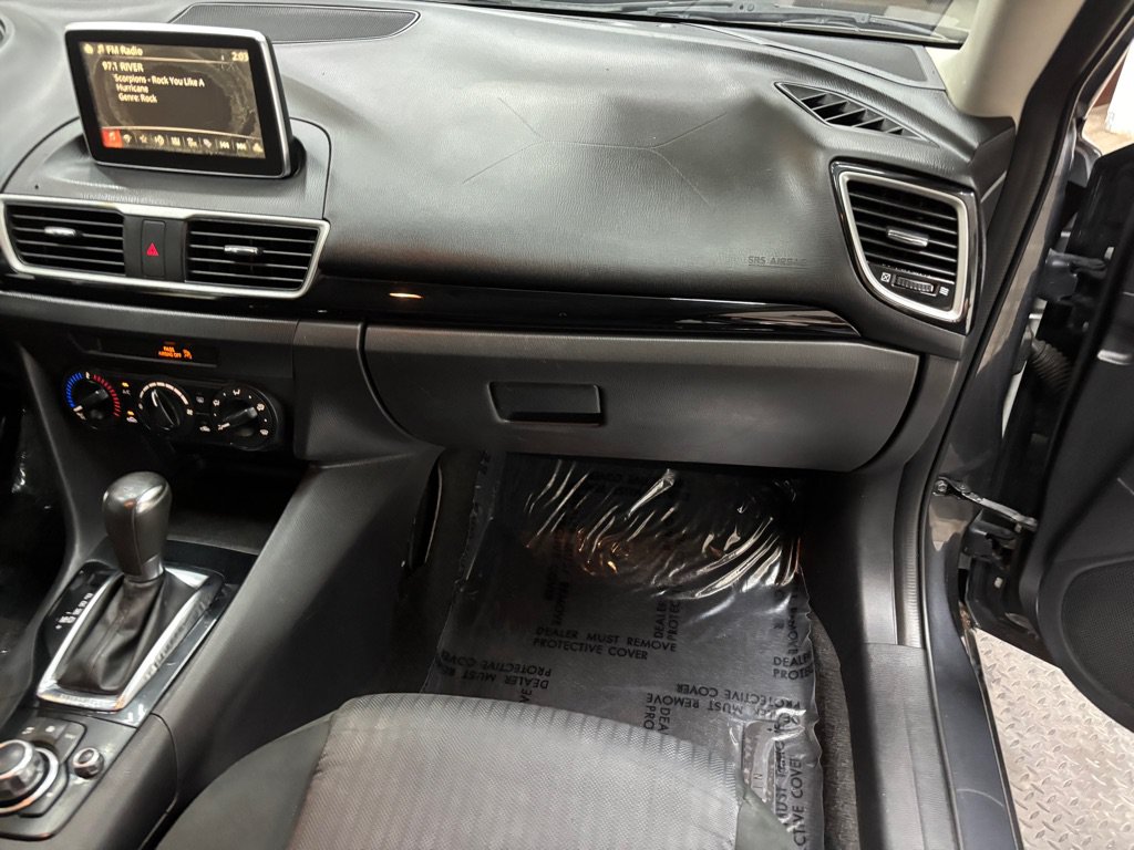 Used 2016 MAZDA MAZDA3 i Sport FWD image 20