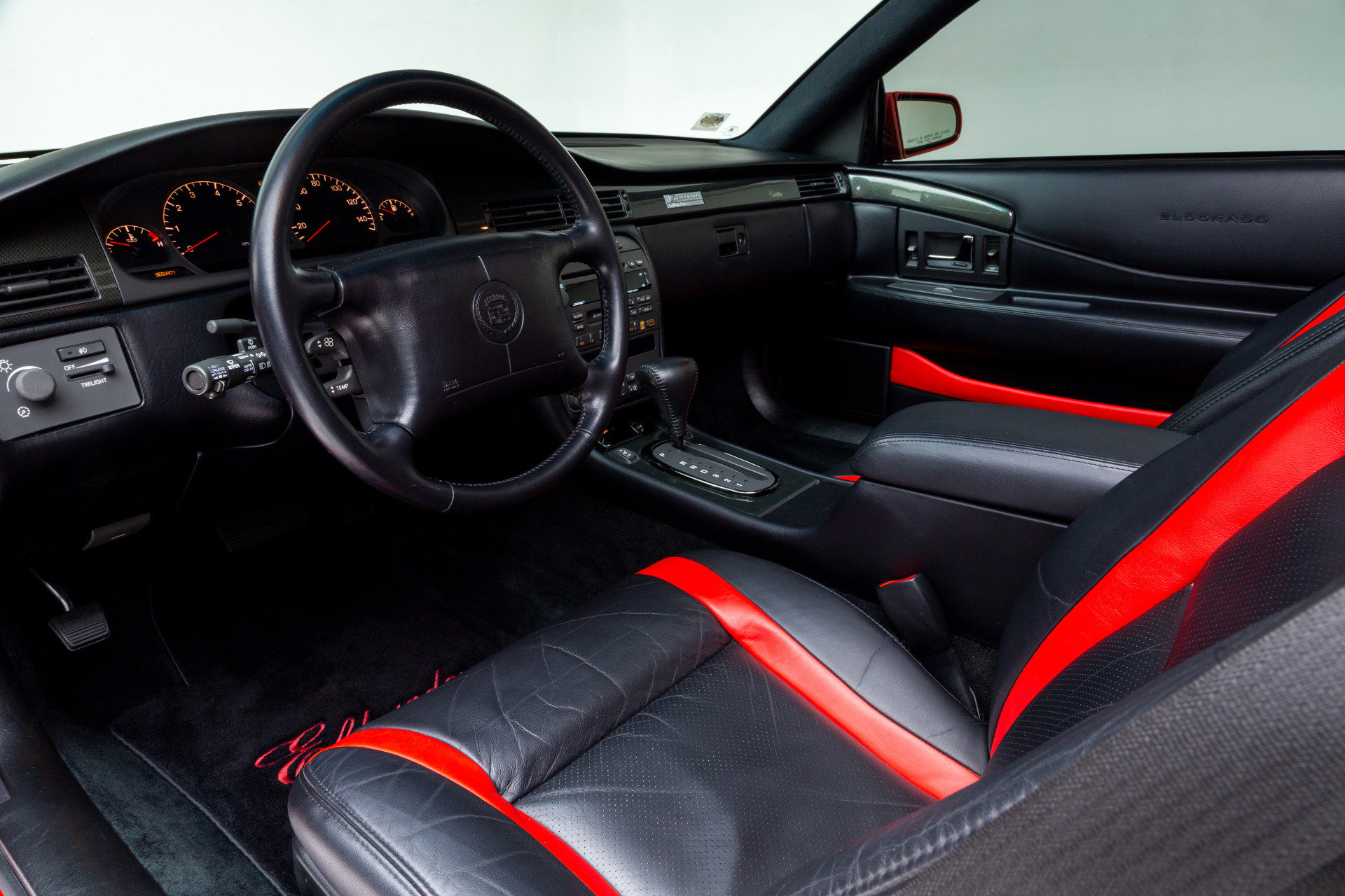 Used 2002 Cadillac Eldorado Collector's Edition image 21