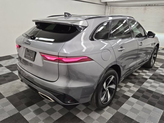 Used 2024 Jaguar F-PACE R-Dynamic S image 6