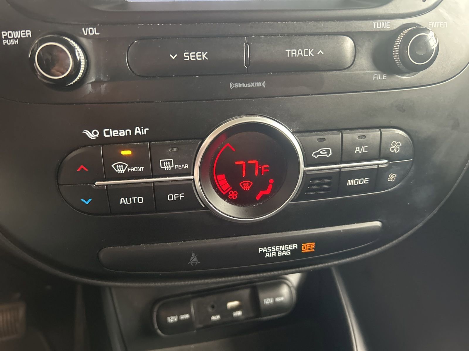 Used 2017 Kia Soul + w/ Designer's Package image 21