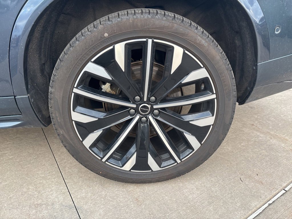 Certified 2025 Volvo XC90 B6 Plus image 14