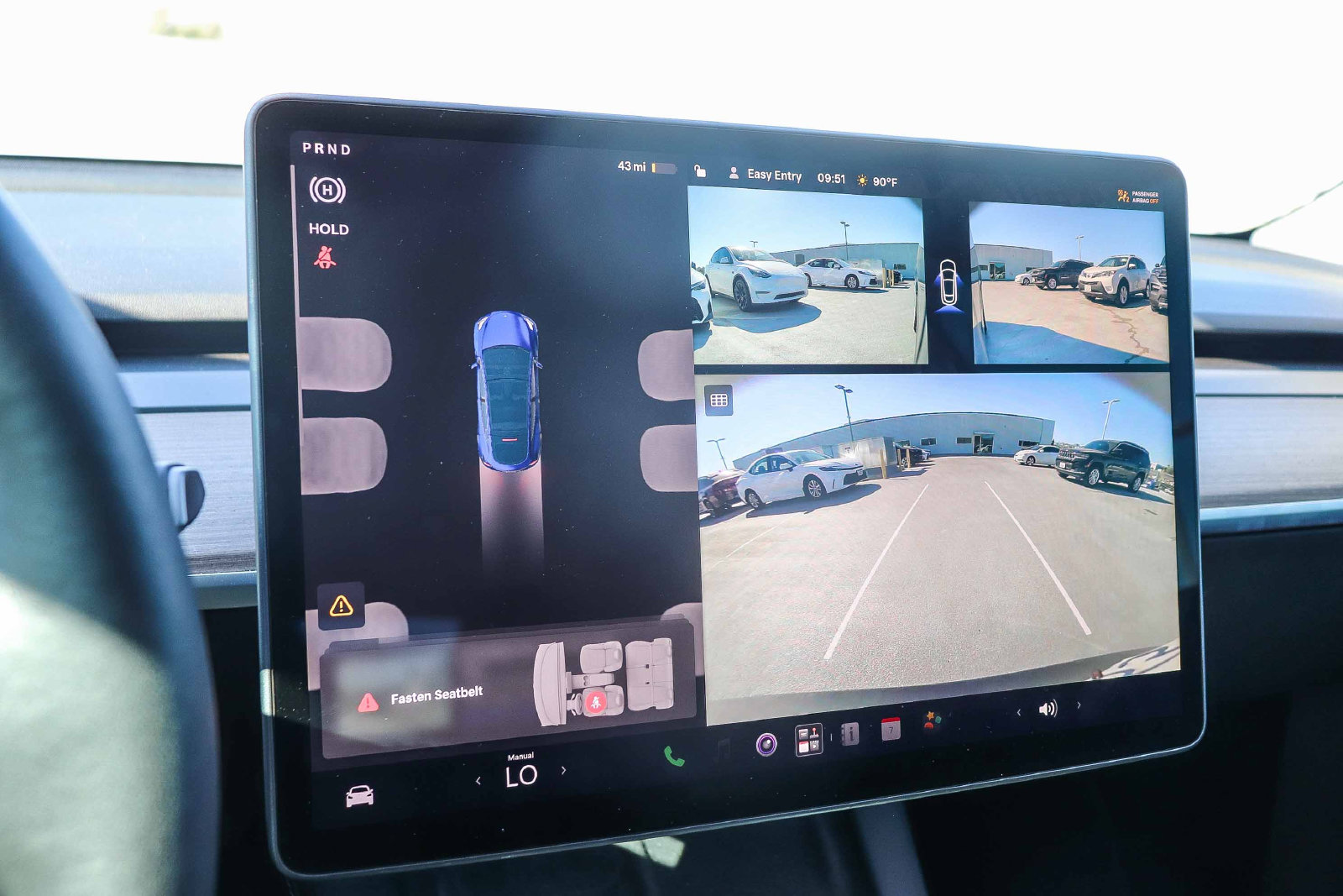 Used 2024 Tesla Model Y Performance AWD/4WD image 17