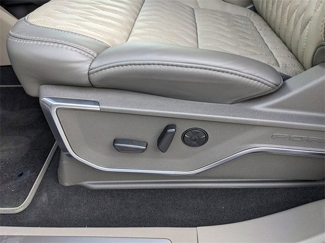 Used 2026 Ford F450 Platinum w/ Platinum Plus Package image 23