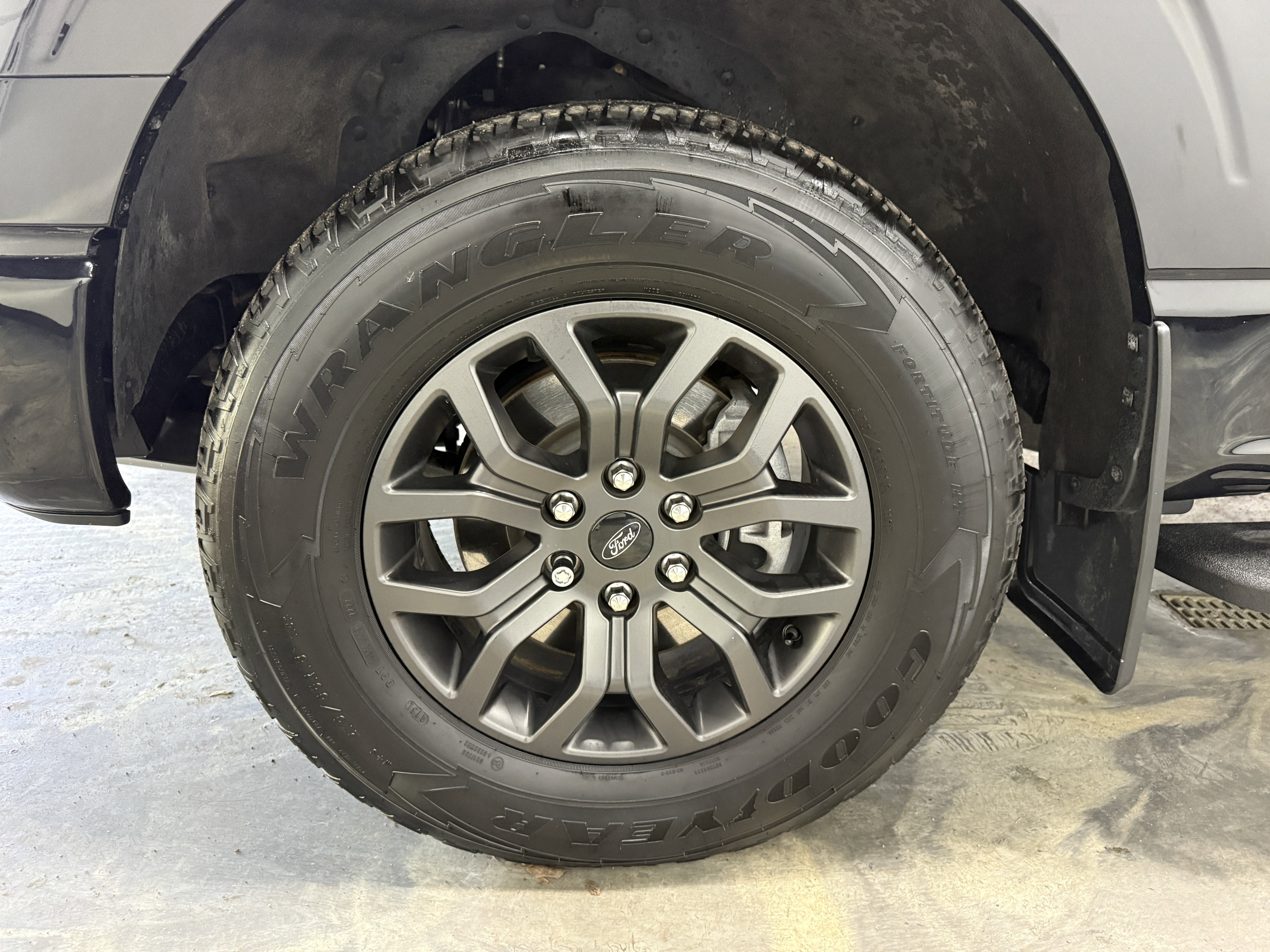 Used 2023 Ford F150 Tremor w/ Equipment Group 402A High image 32