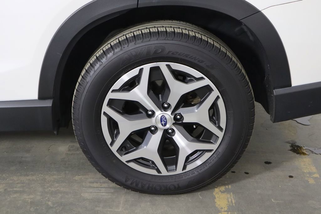 Used 2023 Subaru Forester Premium image 42