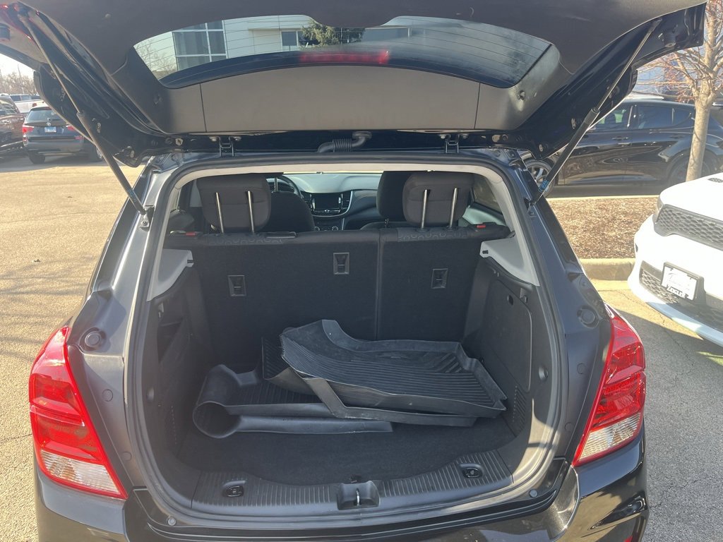 Used 2021 Chevrolet Trax LS w/ Tint and Cruise Package image 8