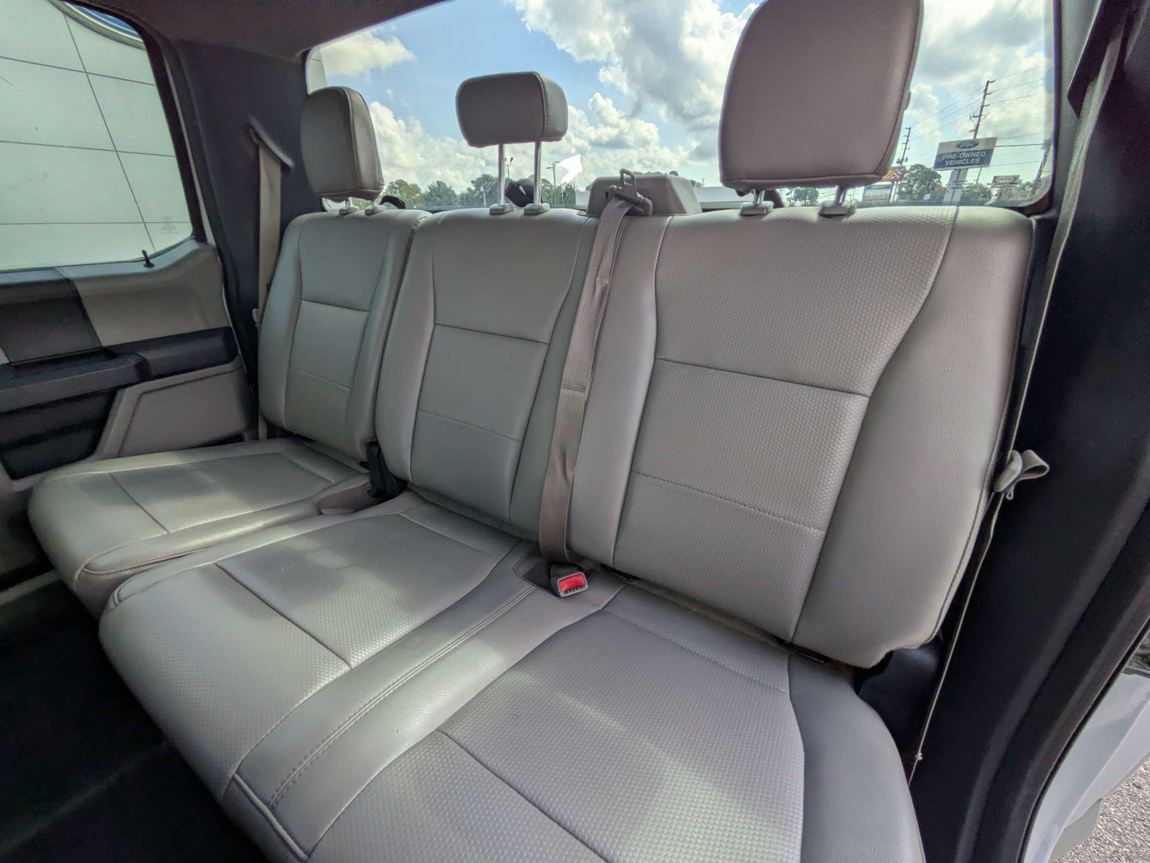 Used 2015 Ford F150 XL w/ Equipment Group 101A Mid AWD/4WD image 13