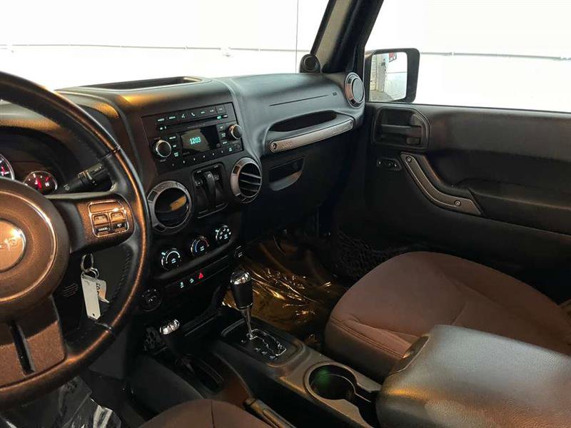 Used 2013 Jeep Wrangler Sport image 59