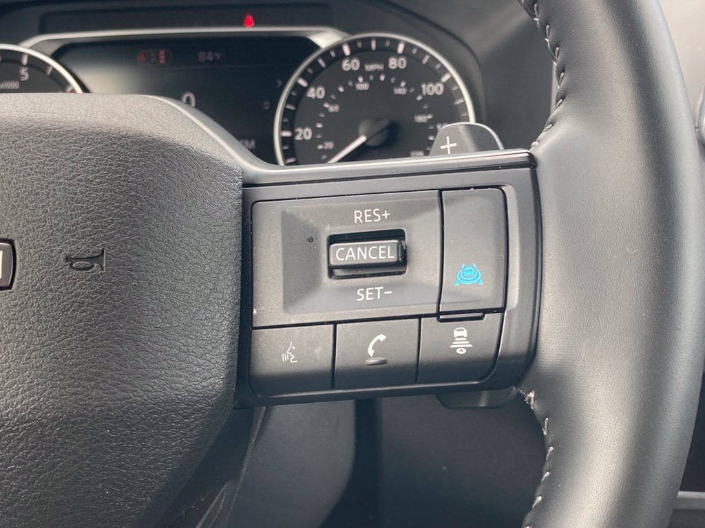 Used 2026 Nissan Rogue SV FWD image 17