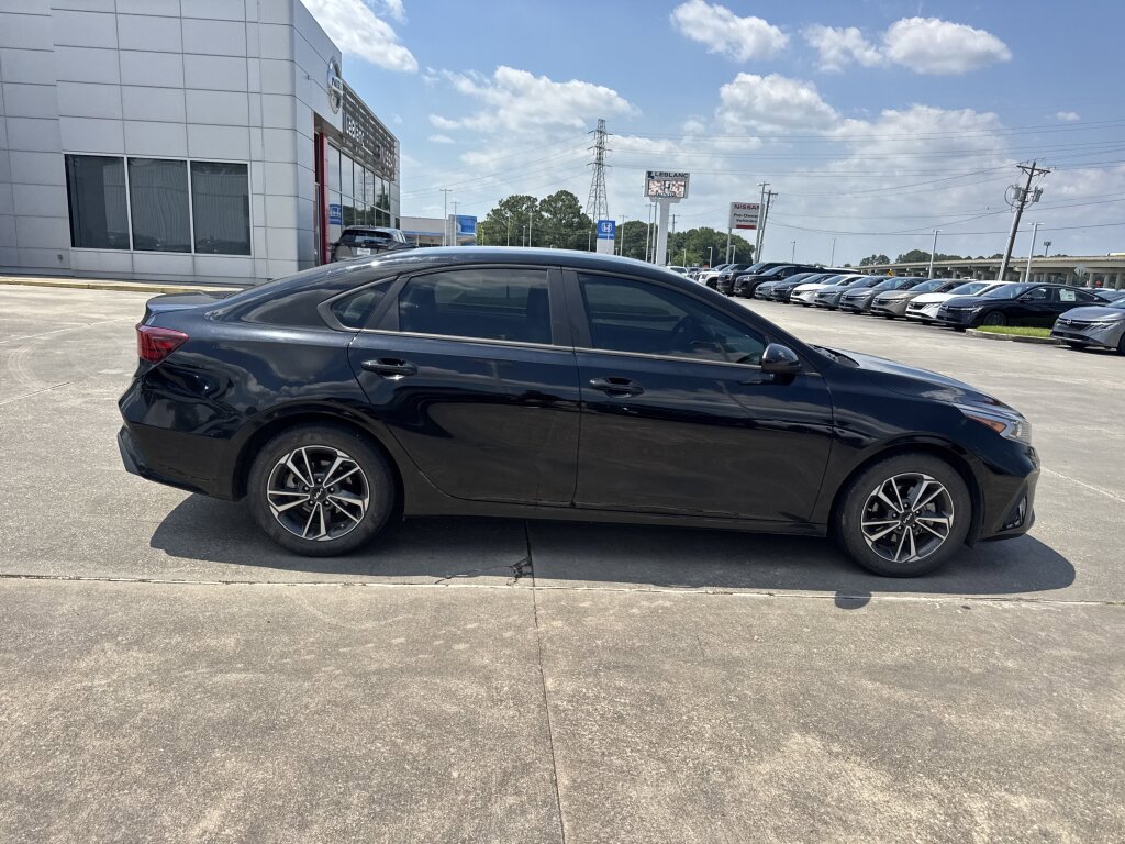 Certified 2023 Kia Forte LXS FWD image 12