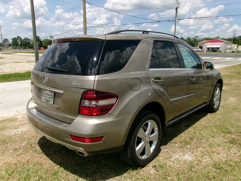 Used 2010 Mercedes-Benz ML 350 4MATIC image 7