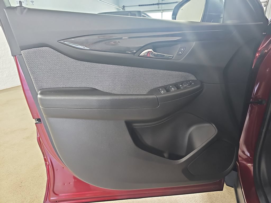 Certified 2025 Chevrolet TrailBlazer LS w/ LS Convenience Package FWD image 31