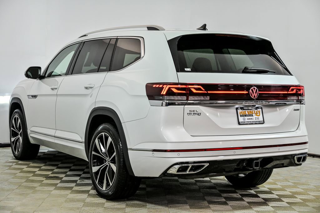Certified 2025 Volkswagen Atlas SEL Premium R-Line image 5