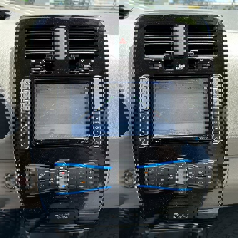 Used 2013 Nissan Leaf SV w/ LED & Quick Charge Pkg image 10