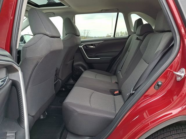 Used 2022 Toyota RAV4 XLE w/ Convenience Package AWD/4WD image 9