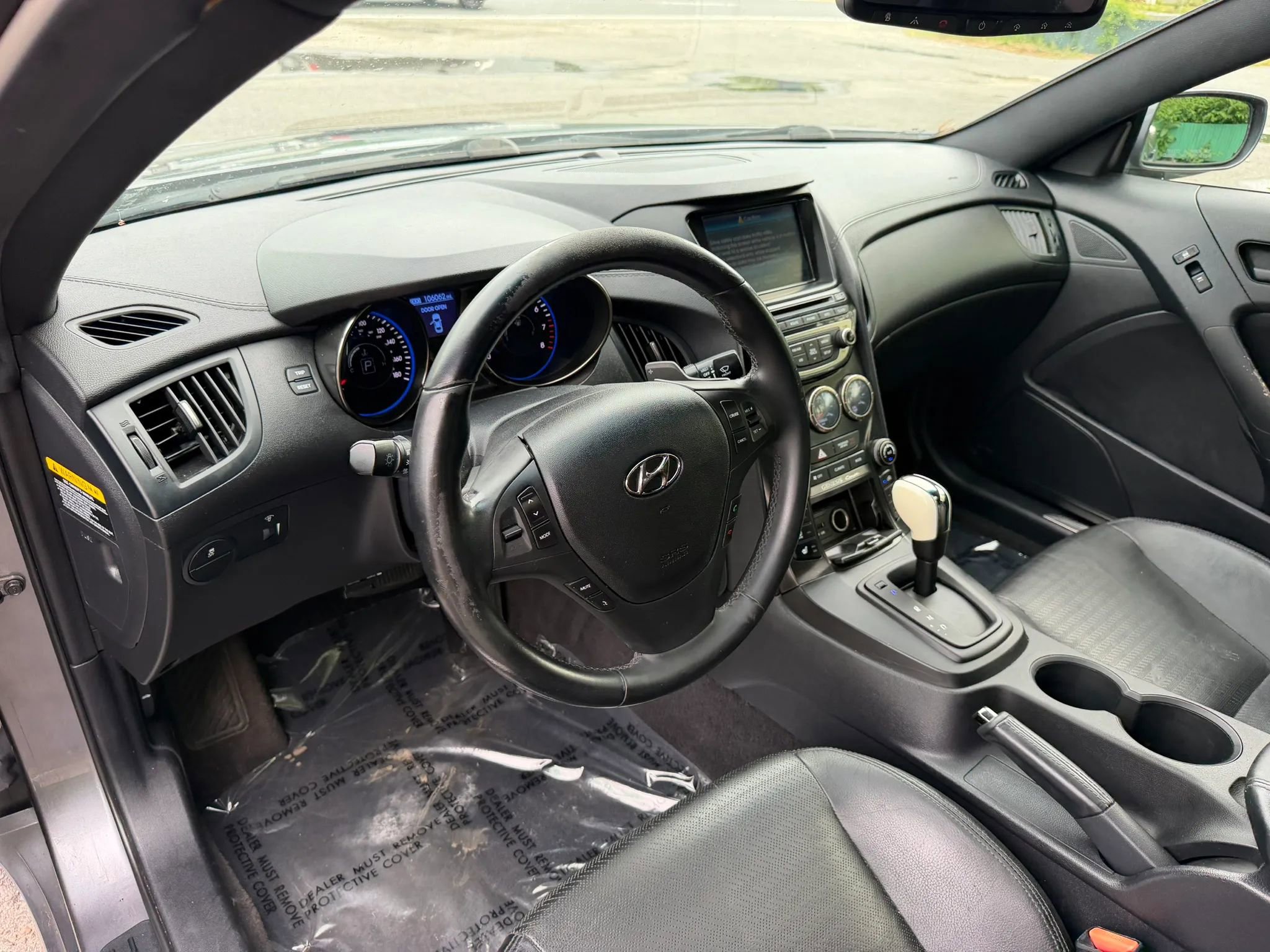 Used 2013 Hyundai Genesis 3.8 RWD image 25