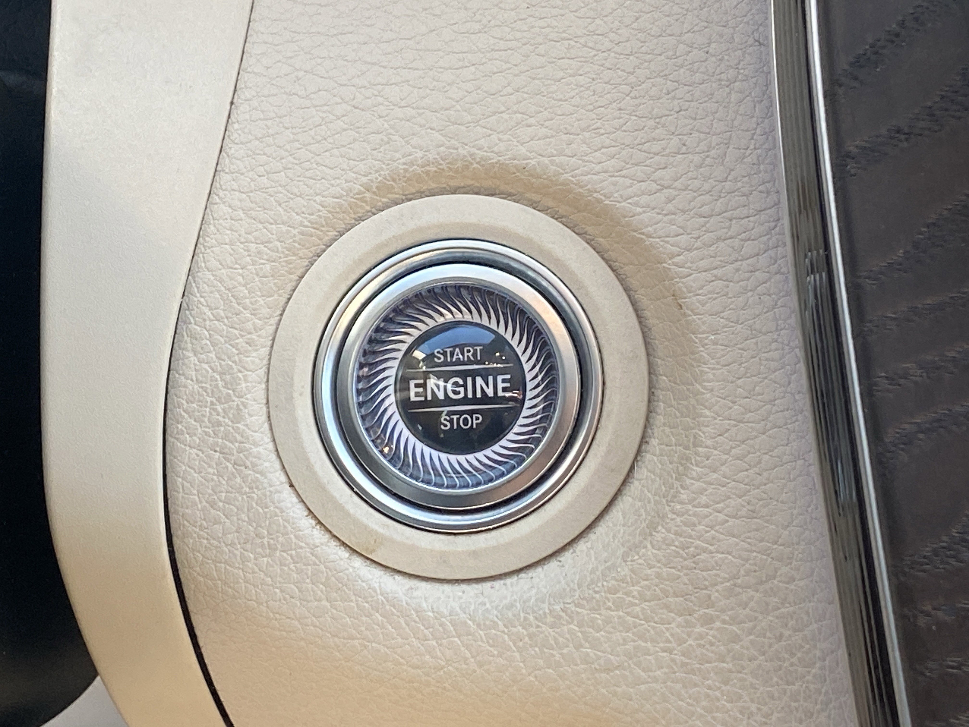 Used 2021 Mercedes-Benz C 300 Sedan image 36