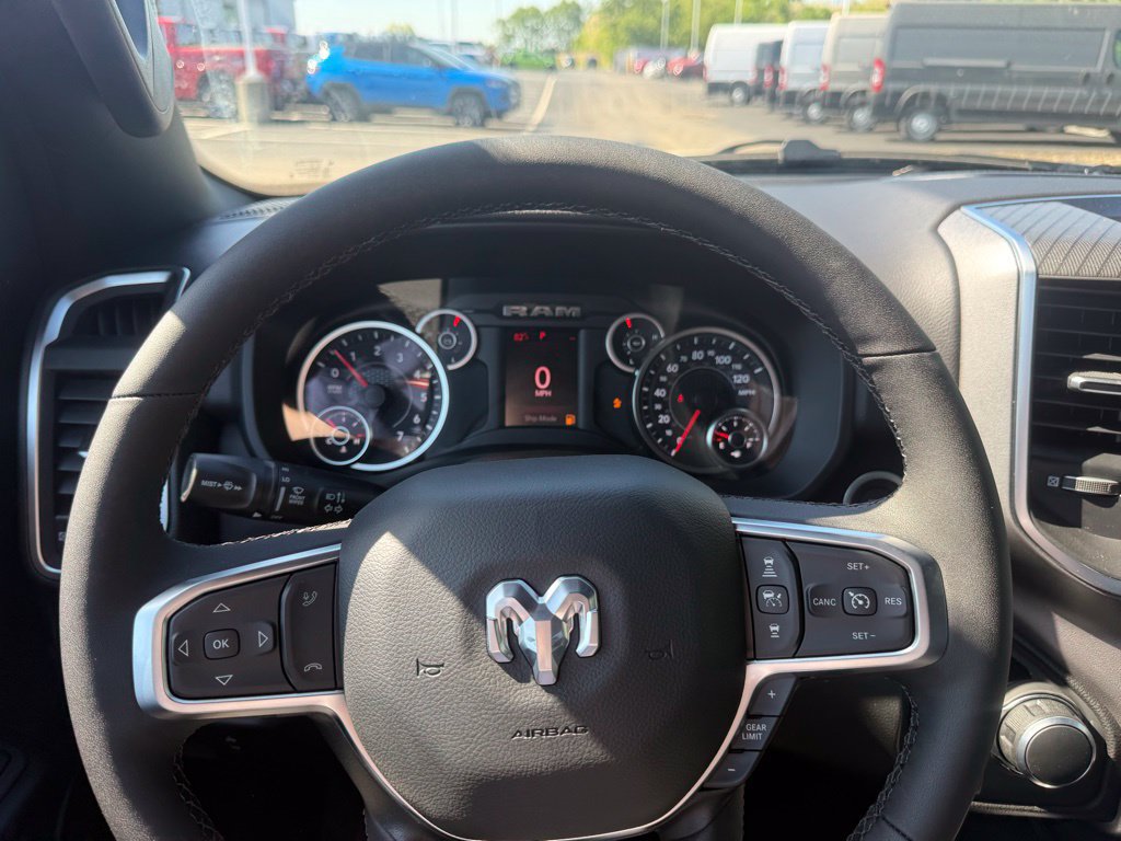 New 2026 RAM 1500 Big Horn AWD/4WD image 23