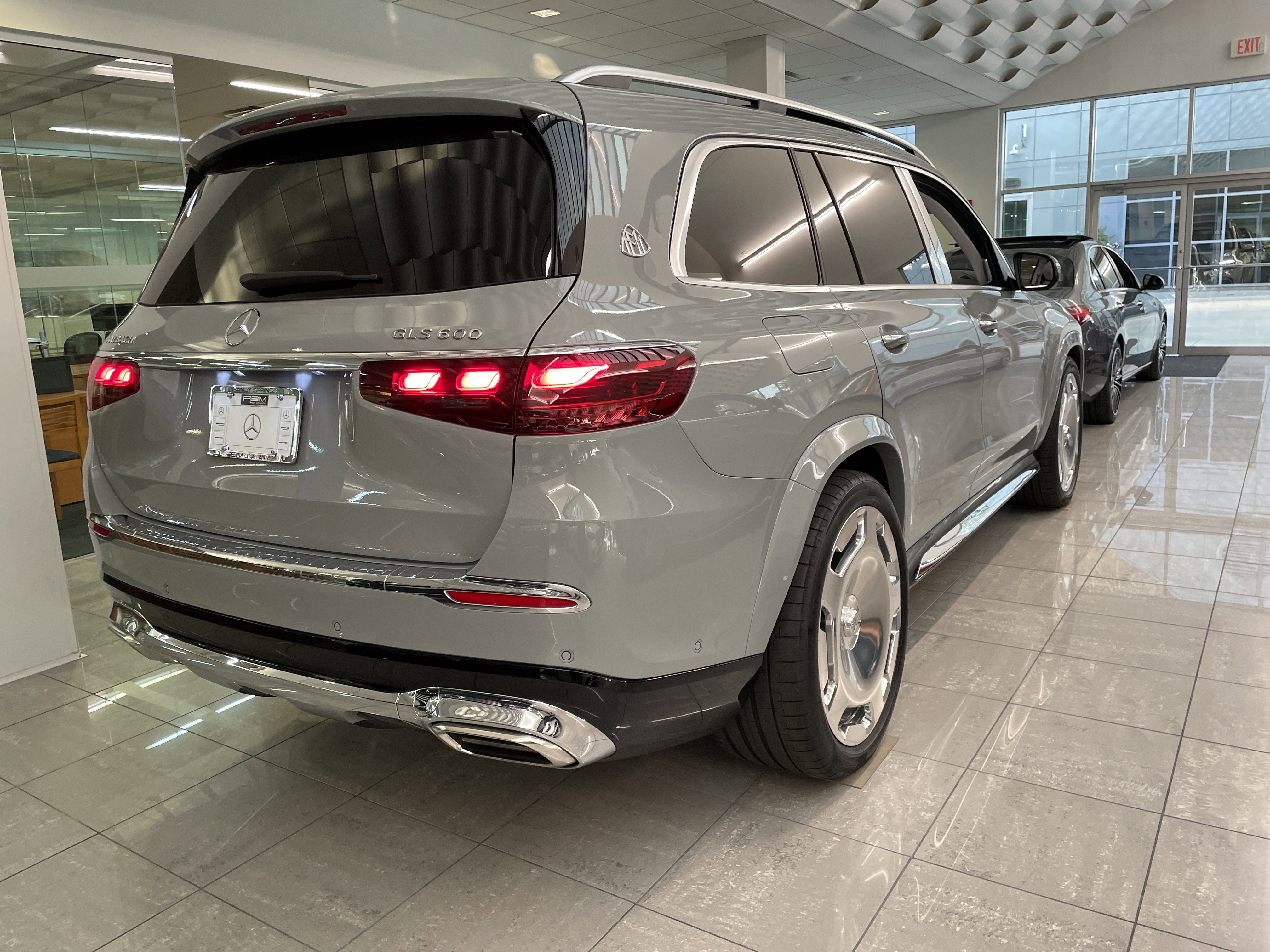 Certified 2025 Mercedes-Benz Maybach GLS 600 4MATIC image 5