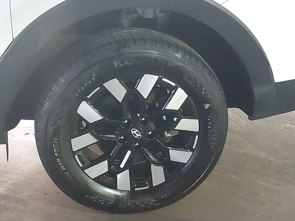 Certified 2025 Hyundai Santa Cruz SEL image 34