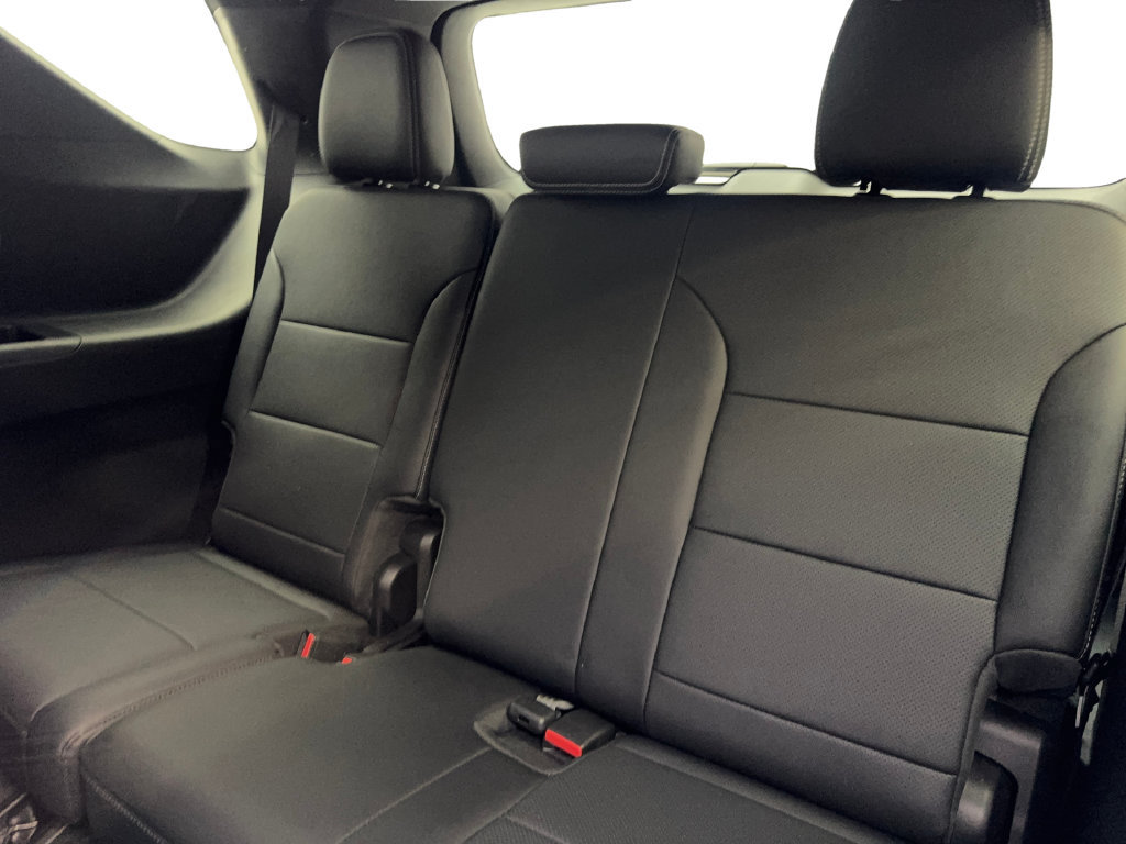 Used 2026 Chevrolet Traverse LT FWD image 42