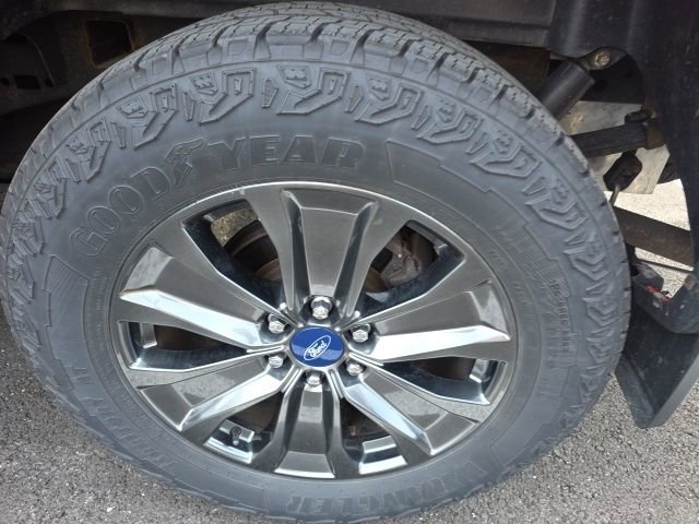 Used 2018 Ford F150 XLT w/ Equipment Group 302A Luxury image 12