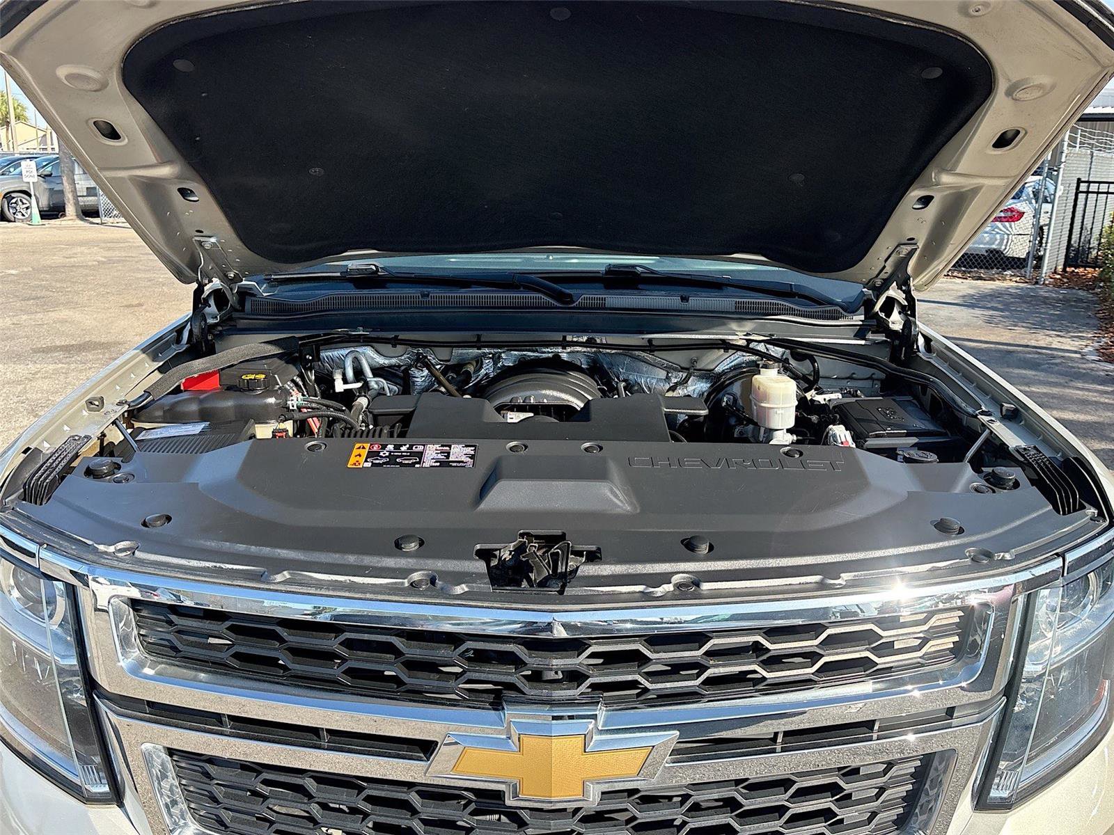 Used 2017 Chevrolet Suburban LT image 31