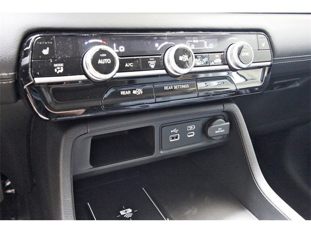 New 2025 Honda Pilot Touring image 23