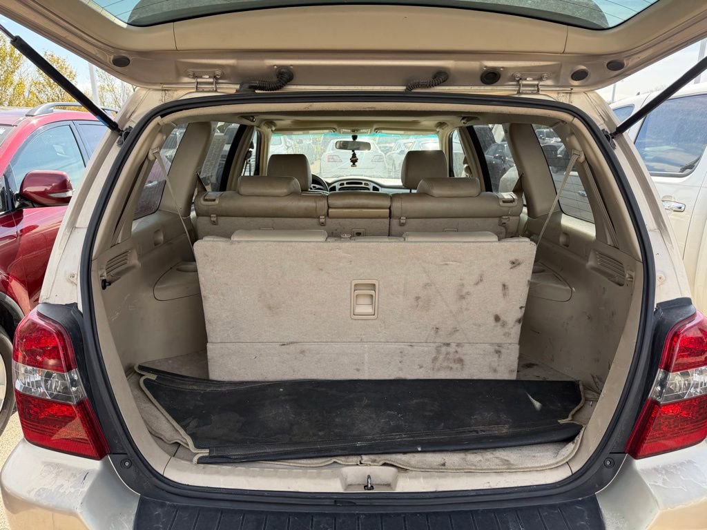 Used 2004 Toyota Highlander 4WD V6 image 4